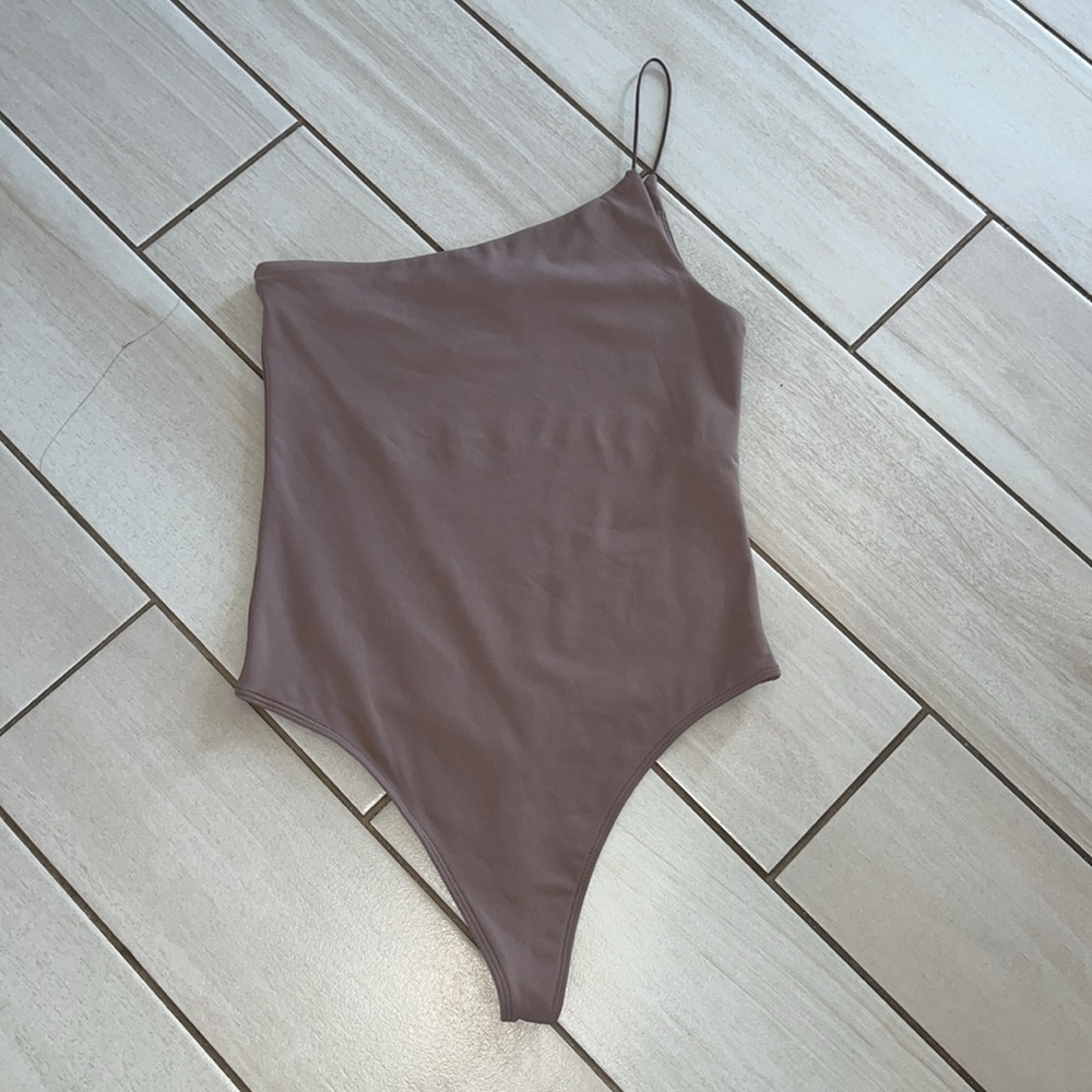 Babaton One-Shoulder Bodysuit in Brown - Picture 3 of 8